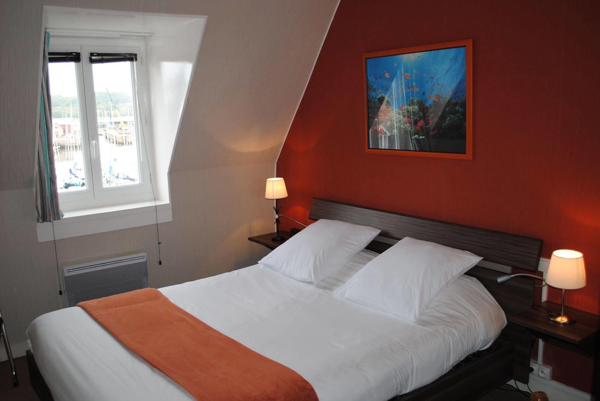 Hotel Le Goelo - Port De 潘波勒 外观 照片